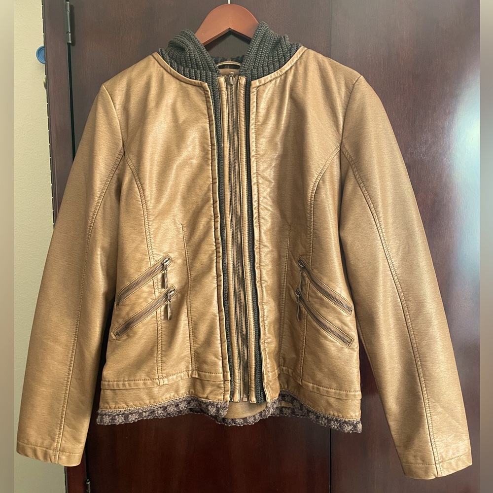 Montanaco Brown Faux Leather Knit Hoodie Jacket. NWOT. Navy blue/white lining.